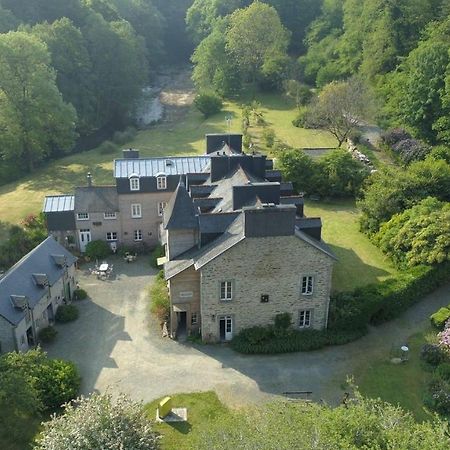 Domaine Des Papeteries Bed and Breakfast Plounevez-Moedec Exterior foto